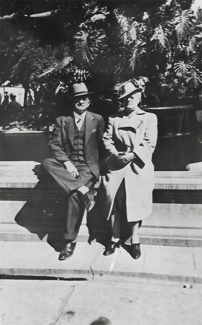 O. H. and Belle Vivell, 2/11/1940, Cernavaca, Mexico, 50 miles South of Mexico City.