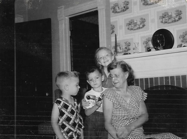 Violet Clark and grandchildren